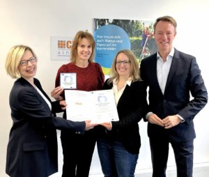 Presentation of the "Family-friendly company" certificate and seal of approval
